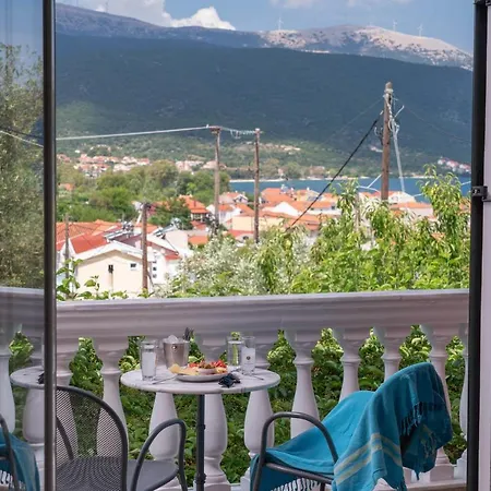 Pavlatos & アパート *