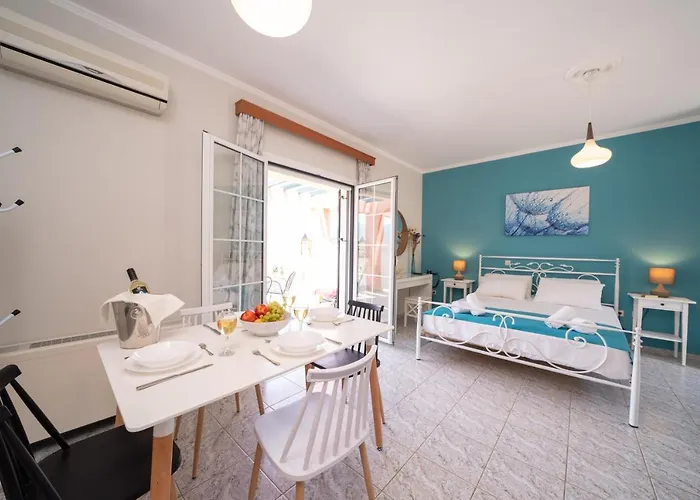 Apartament Pavlatos &
